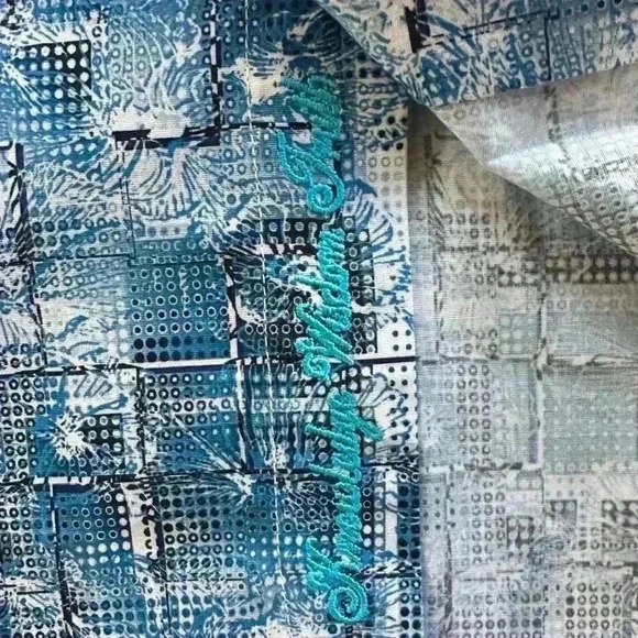 Robert Graham Blue/White Short Sleeve Classic Fit Shirt Medium EUC! - Picture 6 of 7